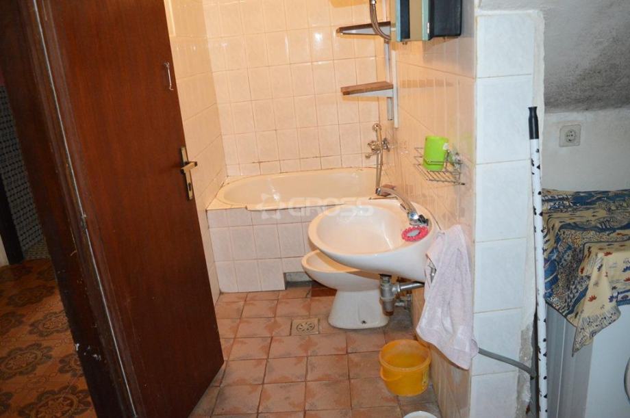 Kuća Donje Mrzlo Polje Mrežničko, 192.00 m2 (prodaja)