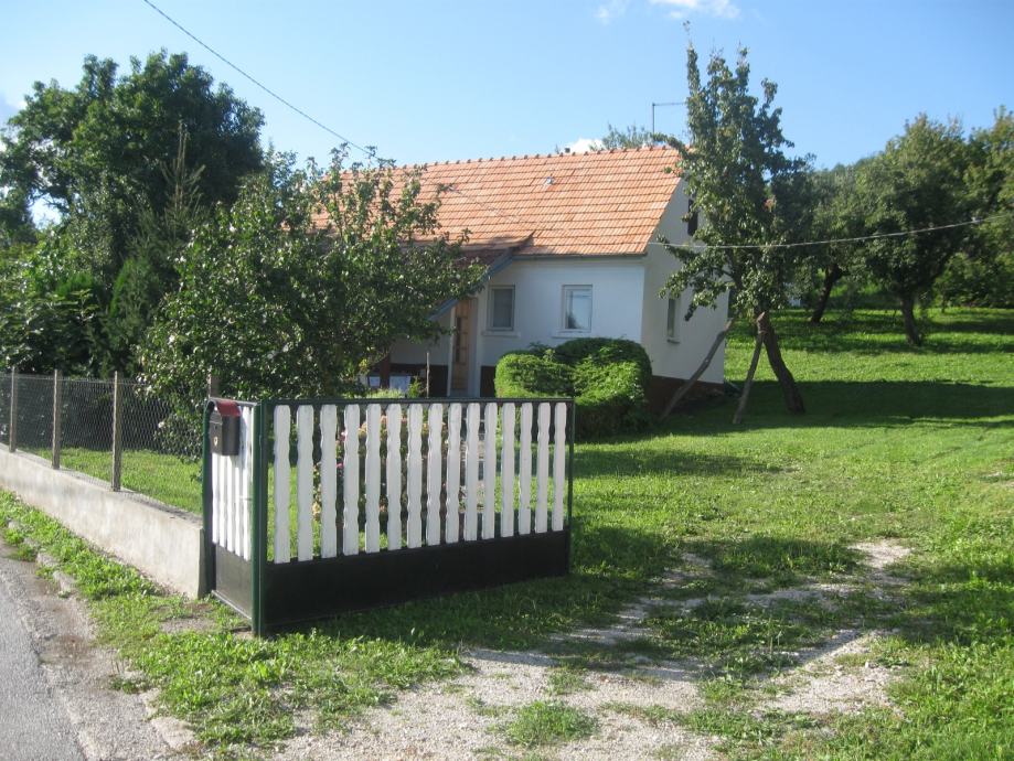 KućaGonji Laduč, prizemnica 60 m2 (prodaja)