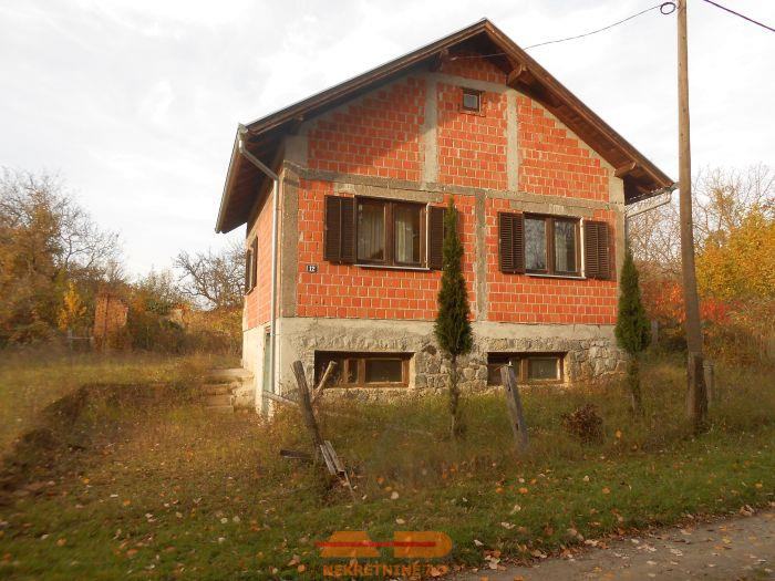 Kuća: Đulovac (Donje Cjepidlake), novija kuća, 4.5 j zemlje, u prirodi (prodaja)