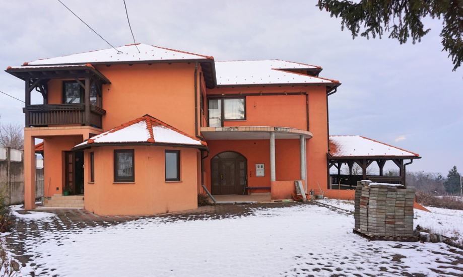 Kuća: sv. Ivan Zelina, katnica, 810 m2 ( 200m2 stambeno) SNIŽENO !!! (prodaja)