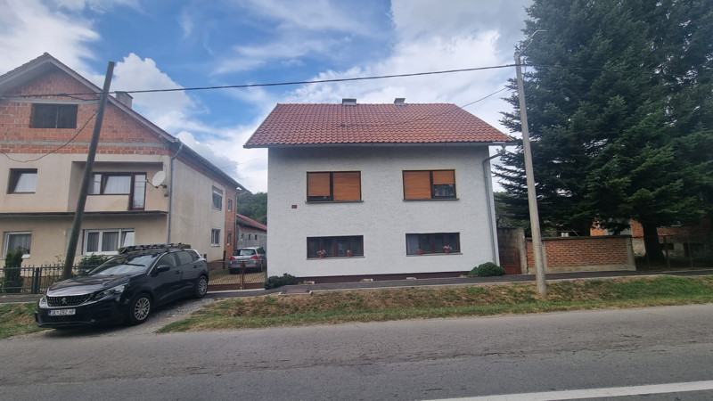 Kuća: Hrvatska Dubica, 100.00 m2 (prodaja)