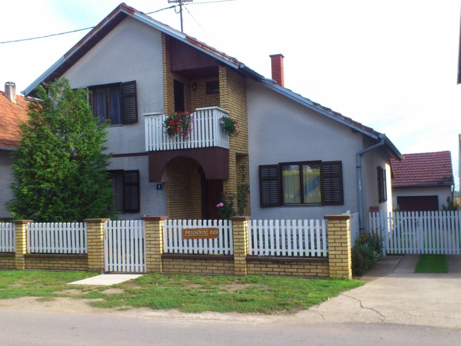 Kuća: Ivankovo, katnica 200 m2 (prodaja)
