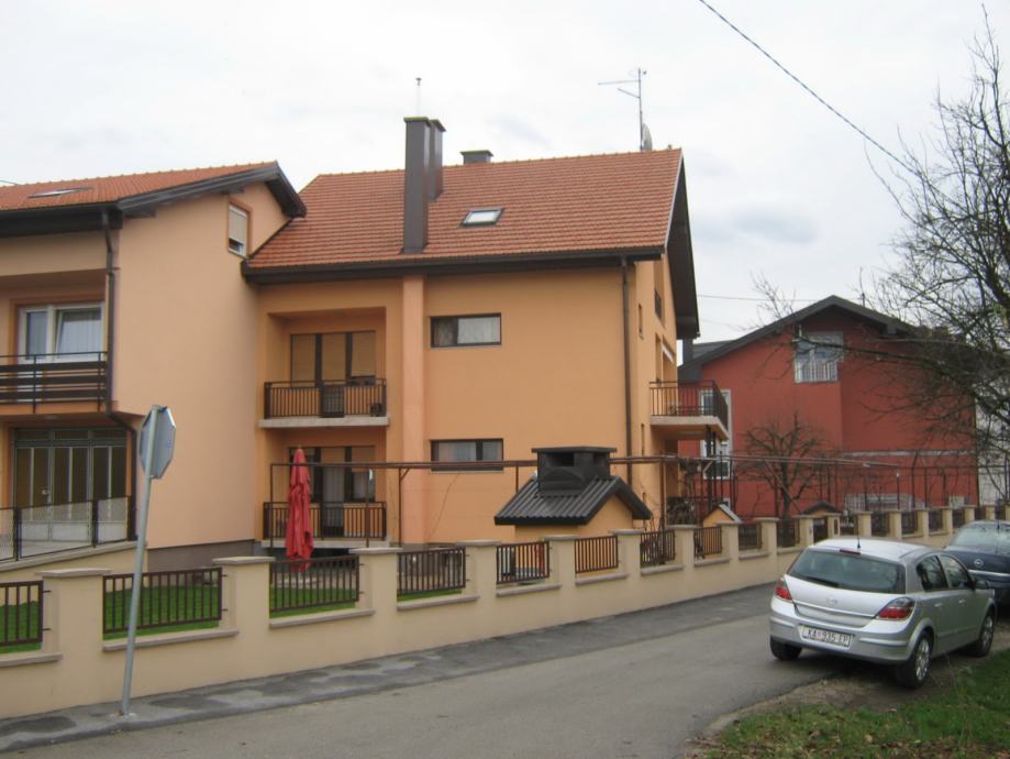 Kuća: Karlovac, visoka prizemnica, 310 m2 (prodaja)