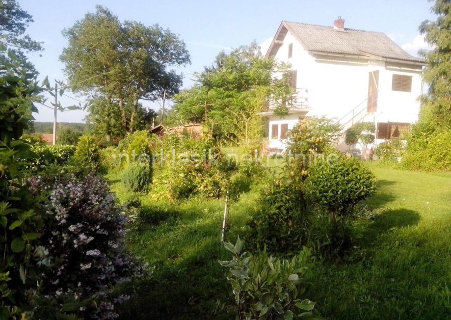 Kuća, Mala Gorica, Petrinja, zemljište 7647 m2 (prodaja)