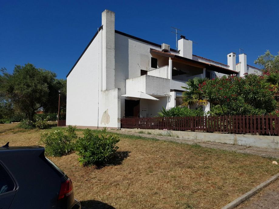 Istra, Novigrad-Mareda, kuća u nizu 70 m2 (prodaja)