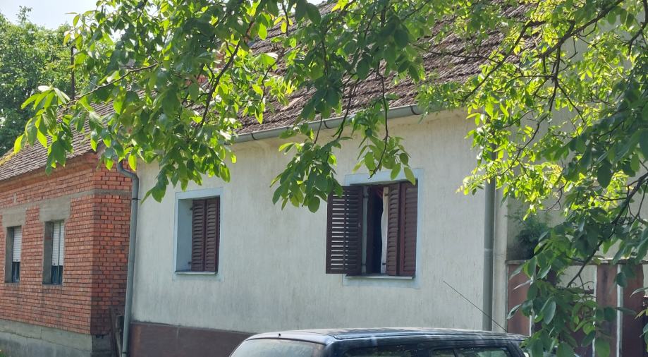 Kuća: naselje Siče kod Nove Gradiške 108.00 m2 (JAVNA DRAŽBA) (prodaja)