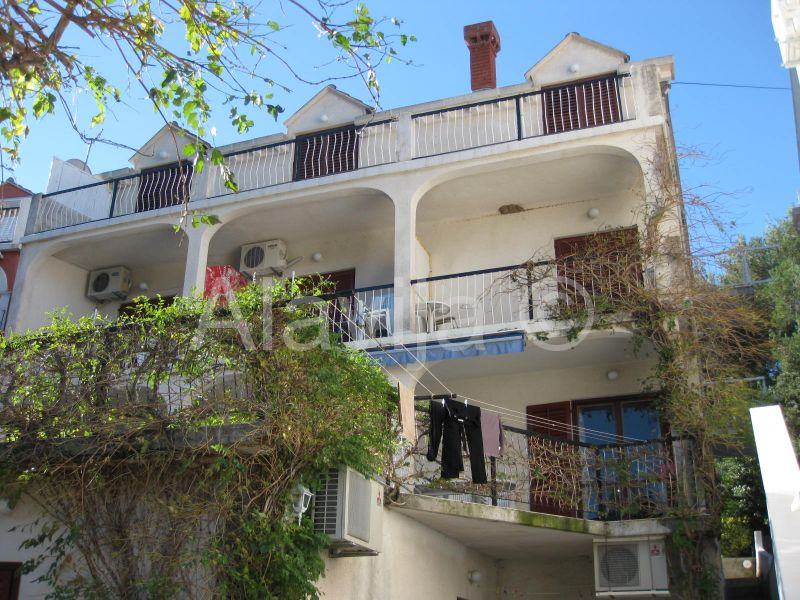 Cavtat-Iznad Tihe,Villa 373 m2,apartmani, dobra investicija (prodaja)