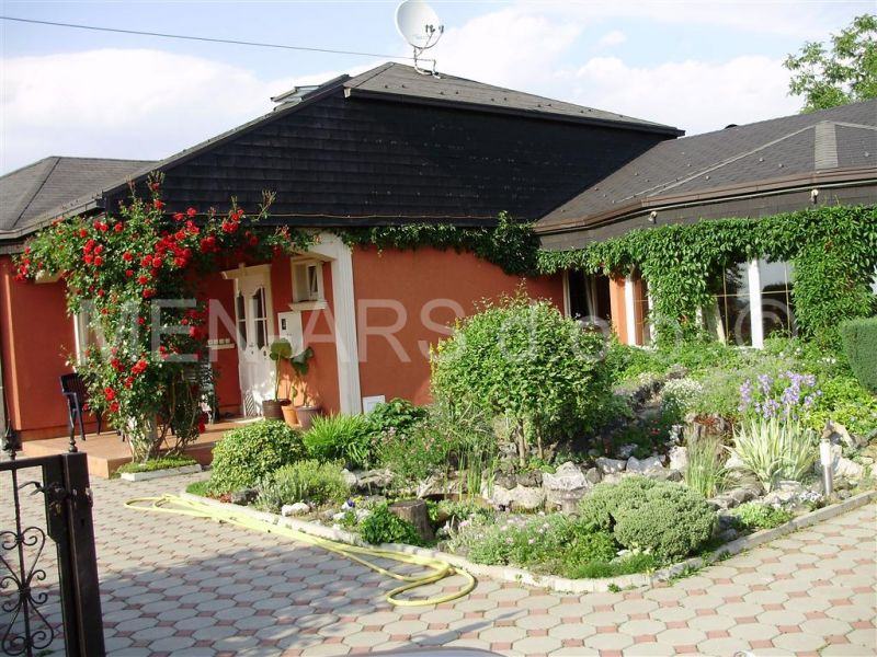kuća prodaja Črnec Biškupečki 200m2 (prodaja)
