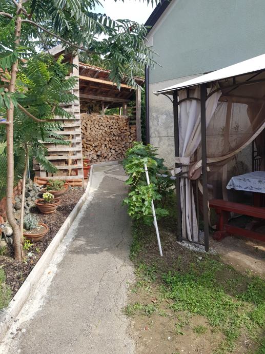 Kuća: Ravnice, 96.00 m2 (prodaja)