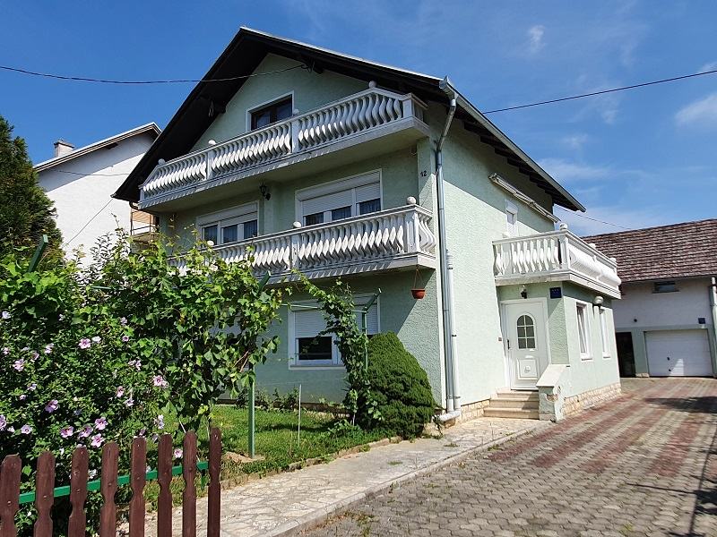Kuća: Repušnica, 280.00 m2 (prodaja)