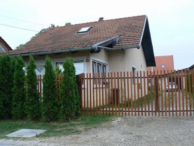 Kuća: Savska Ves, prizemnica 150.00 m2 (prodaja)