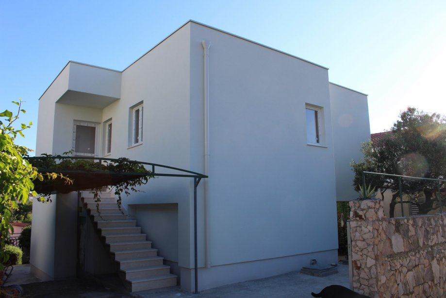 Kuća: Sevid, katnica 216 m2-180.000 eura (prodaja)