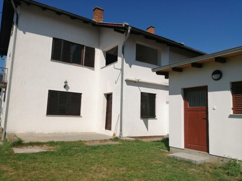 Kuća: Slavonski Brod, 160.00 m2 (prodaja)