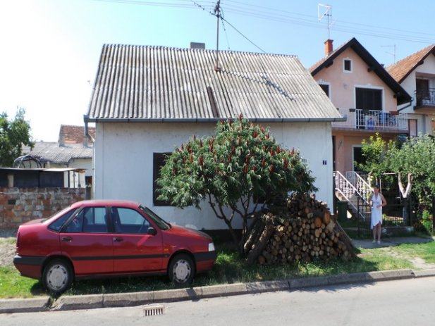 Kuća: Slavonski Brod, prizemnica 73 m2 (prodaja)