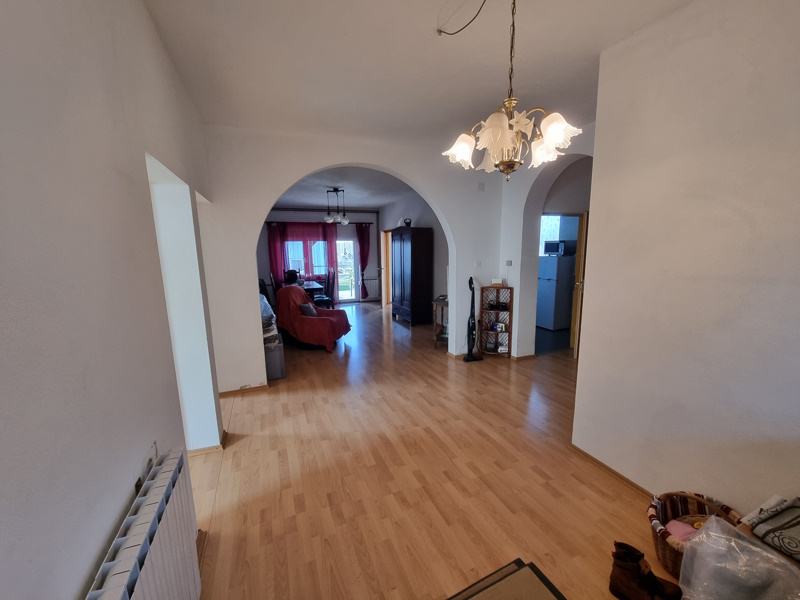 Kuća Vedro Polje, 125.00 m2 (prodaja)