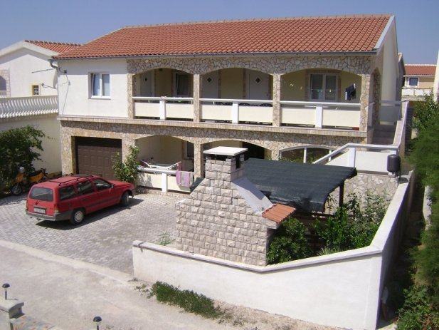 Samostojeća kuća, katnica, otok Vir, pov. 278.00 m2 (prodaja)