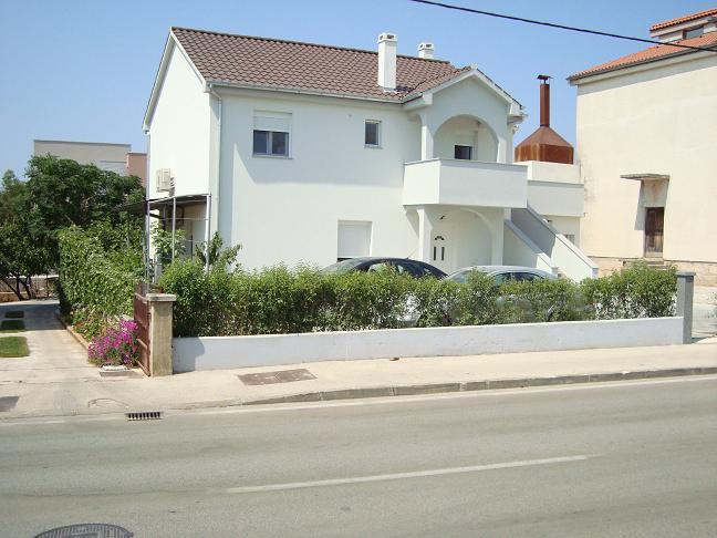 Kuća: Zadar-Petrići, katnica 194m2 (prodaja)