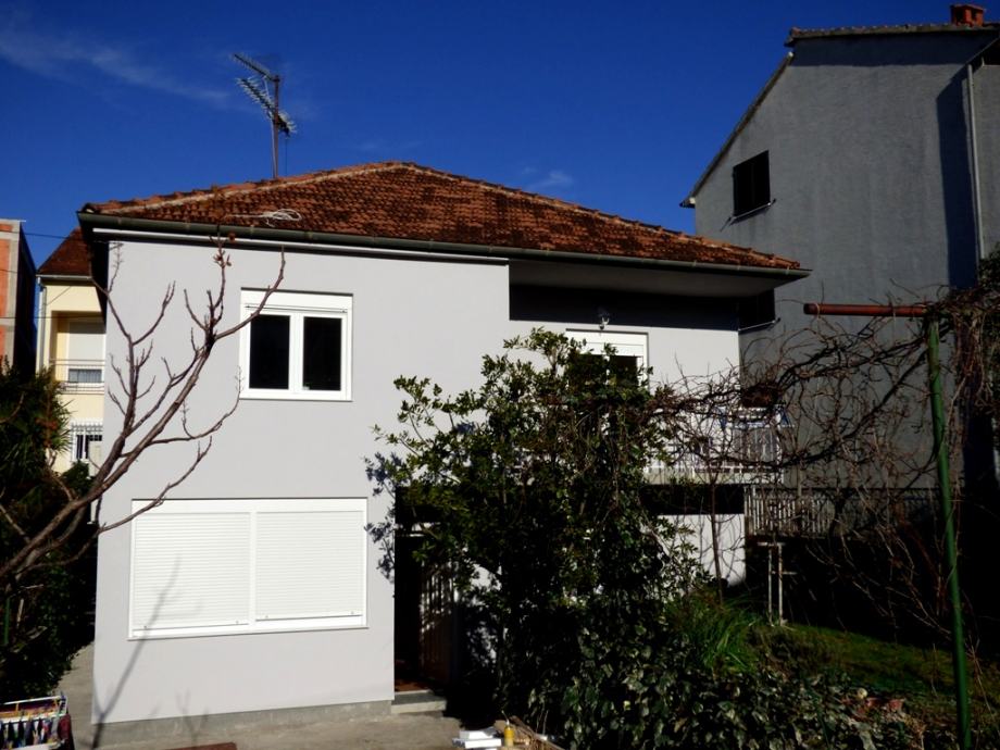 Kuća: Zadar, katnica, 210.00 m2 (prodaja)