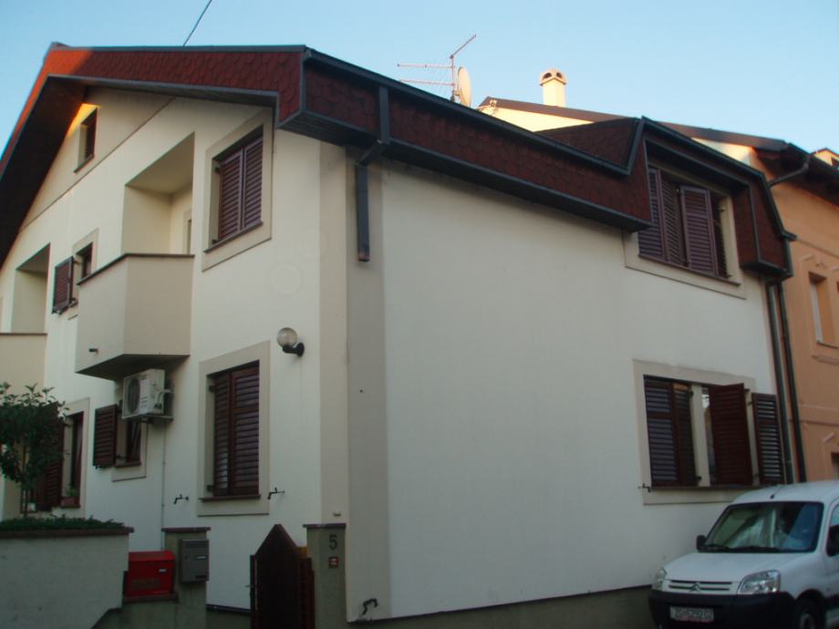 Kuća: Zagreb (Gajevo), katnica 311 m2 (prodaja)