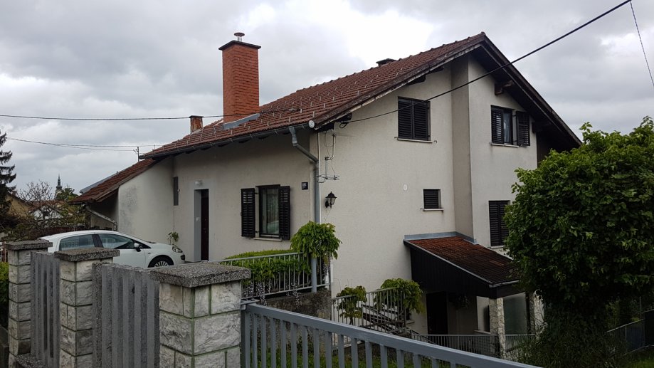 Kuća: Zagreb (Gornje Vrapče), katnica 250 m2 , samo 1250 eur./m2 (prodaja)