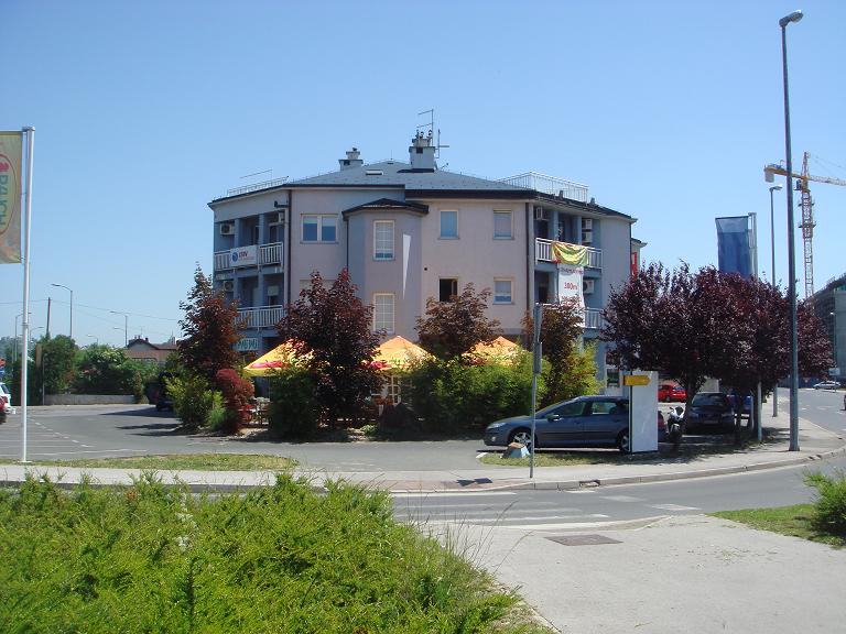 Kuća: Zagreb (Jankomir), višekatnica, 1630 m2 (prodaja)