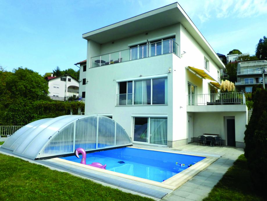 Vila s natkrivenim bazenom Šestine, niskoenergetska trokatnica, 390 m2 (prodaja)