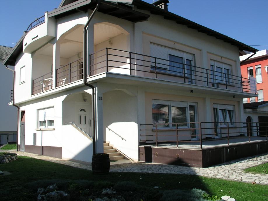 Kuća: Zaprešić, Centar, 315 m2, ATRAKTIVNA STAMBENO-POSLOVNA LOKACIJA (prodaja)