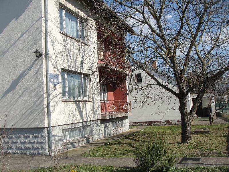 Kuća: Zaprešić - P. DEVČIĆA - 200 m2 + PODRUM + 2200 m2 parcela !!! (prodaja)