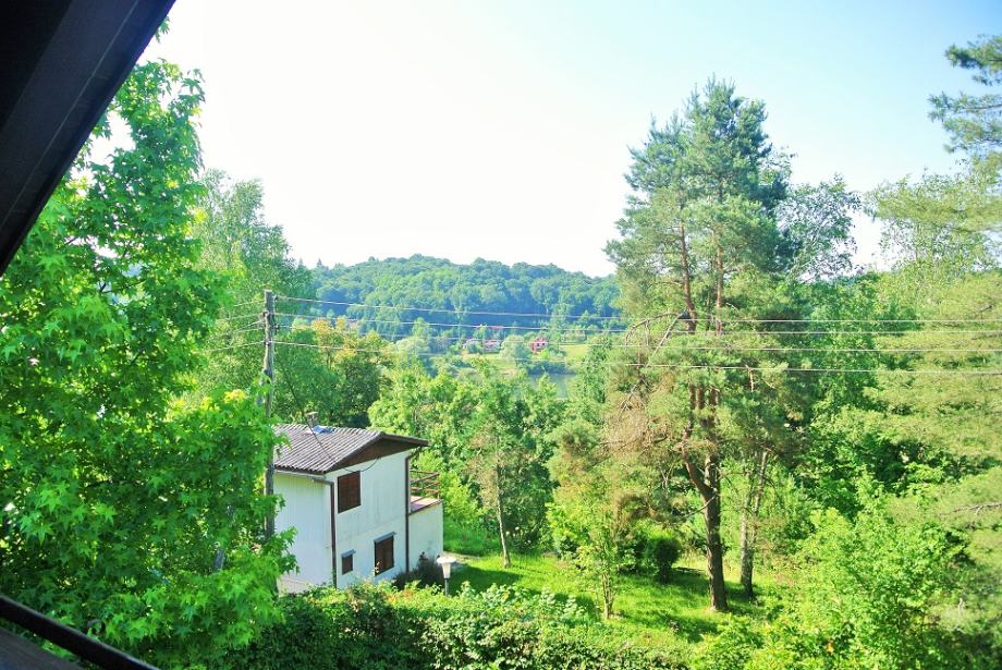 Lijevo Sredičko dvoetažna kuća 50 m2