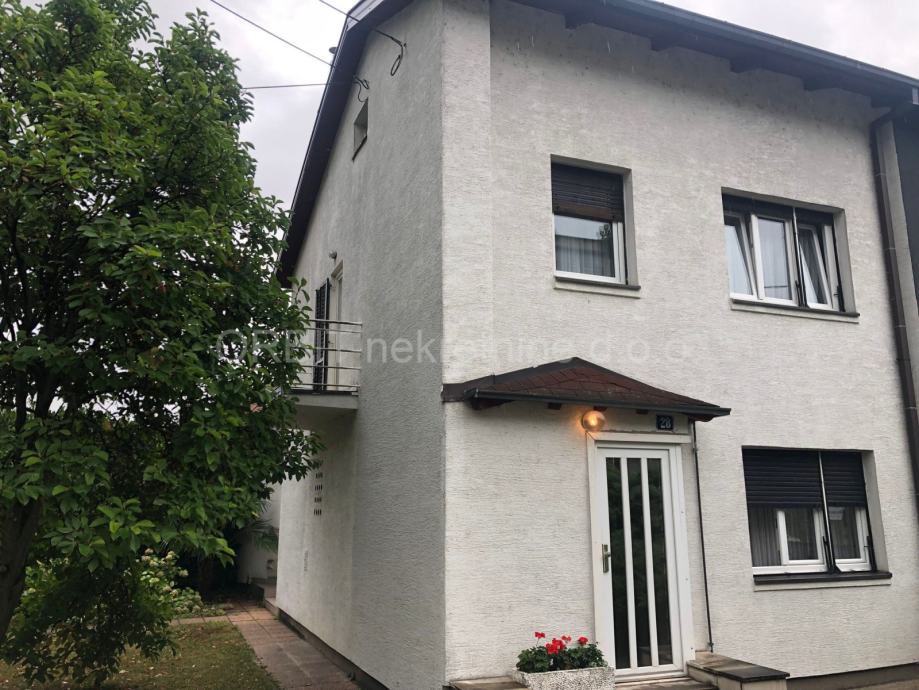 MAKSIMIR, kuća dvokatnica 144 m2,GARAŽA,VRT (prodaja)