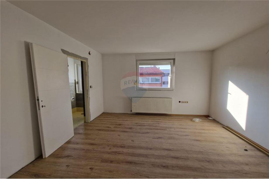 Mini studenski dom,9 studio apartmana,  Zagreb (Trešnjevka), 180.00 m2 (prodaja)