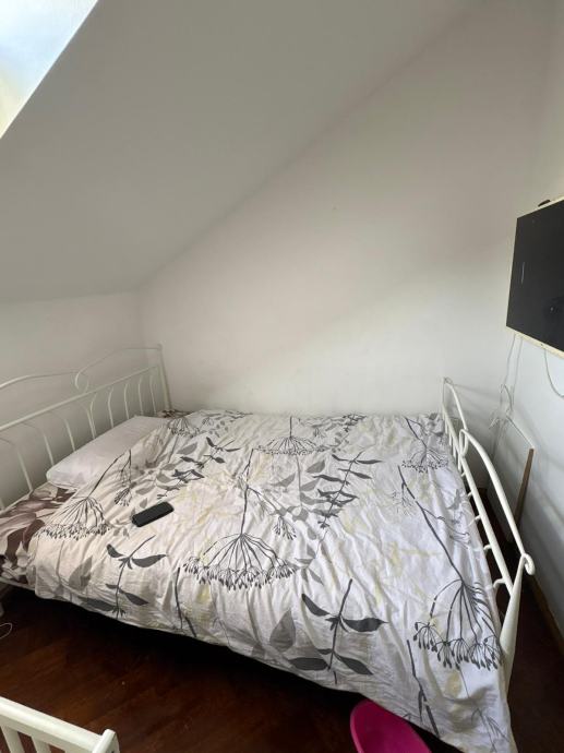 Mlinovi – 2SB stan,visoko potkrovlje, parking, mirna lokacija. 46,95m2