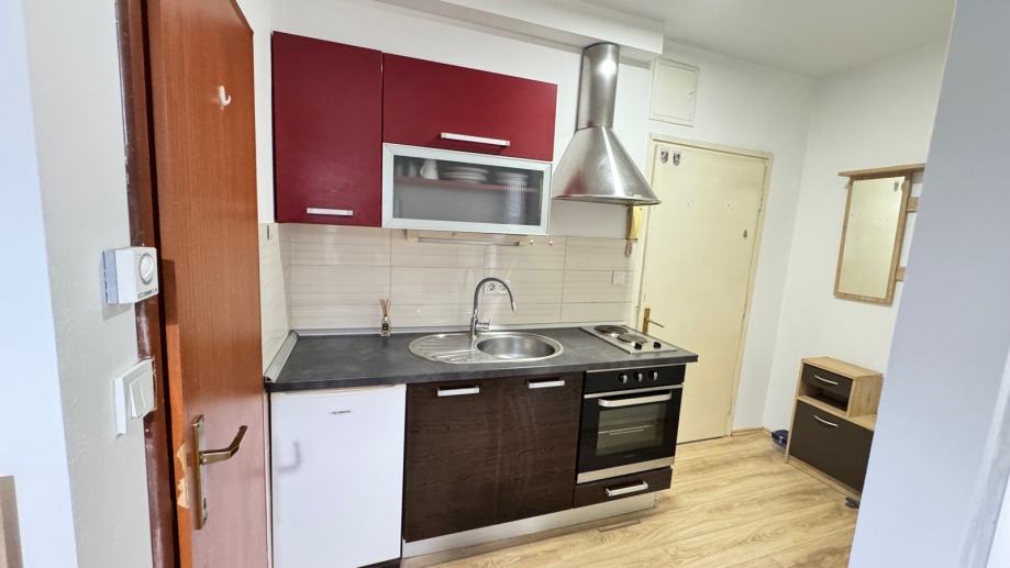 Najam jednosobnog stana Trešnjevka 24m2 — slika 1