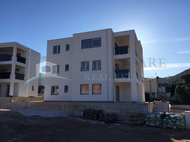 Novogradnja - Apartmani 1. i 2. red do mora - Grebaštica (prodaja)