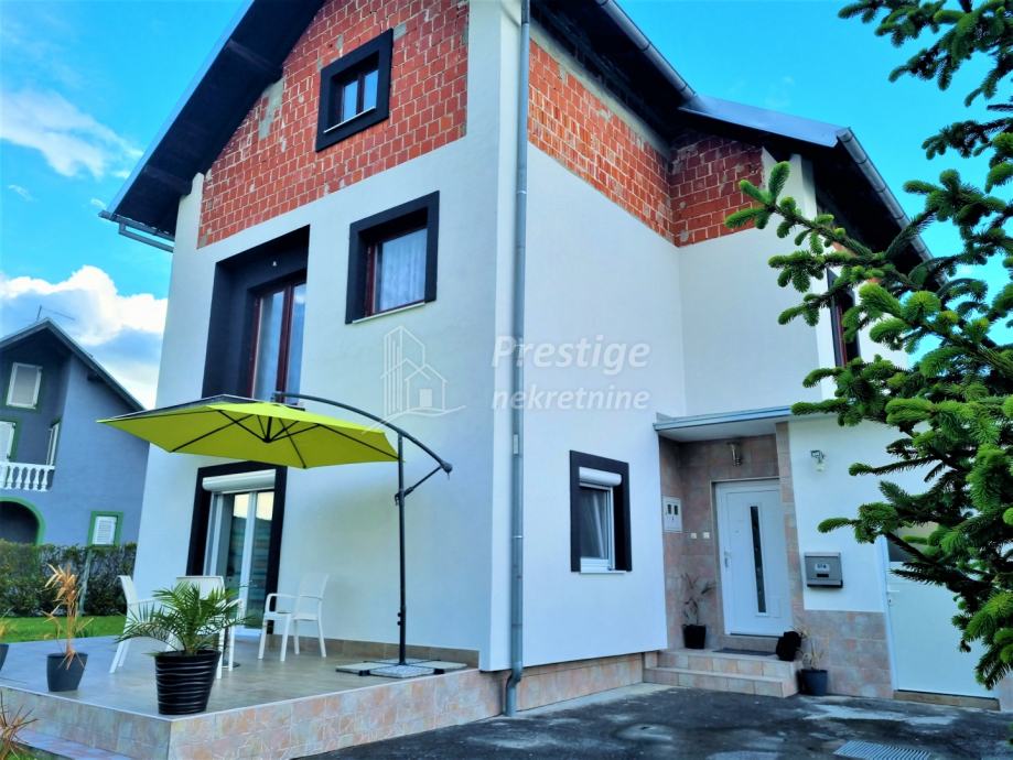 Novska / Rajić, prekrasna, potpuno namještena kuća (prodaja)