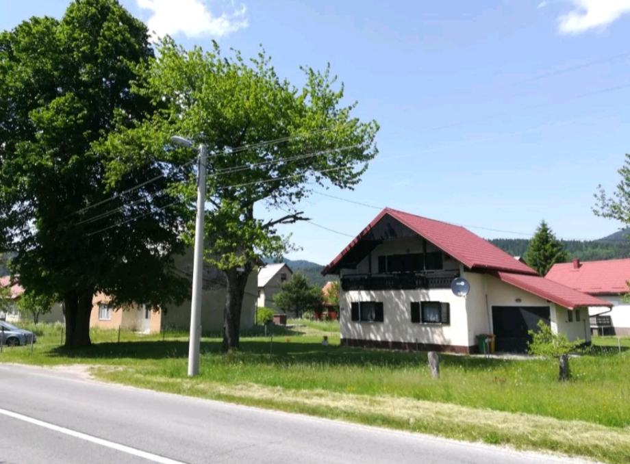 NP Plitvička jezera - kuća spremna za življenje/iznajmljivanje (prodaja)