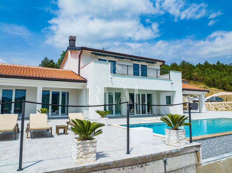 Oaza mira u Istri,Villa sa bazenom,20.000 m2 okućnice (prodaja)