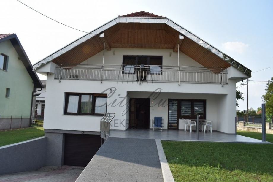 Obiteljska kuća, Donja Lomnica (prodaja)
