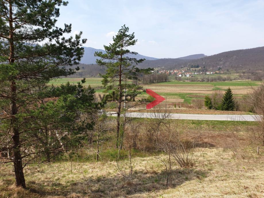 Ogulinski Hreljin, 5604m2 zemljišta sa starinom