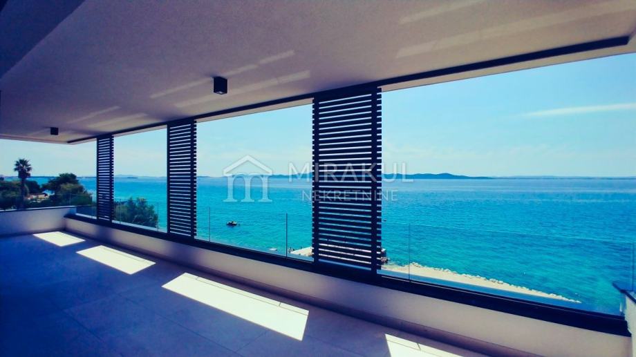 Okolica Zadra - Predivan penthouse sa panoramskim pogledom na more (prodaja)