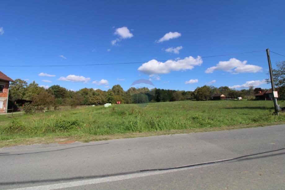 Petrinja, Donja Budičina, građevinsko zemljište 7215 m2