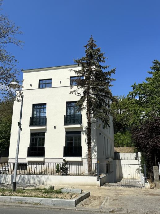 Petrova novogradnja, predivan stan sa vrtom, 96m2 495.000 EUR (prodaja)