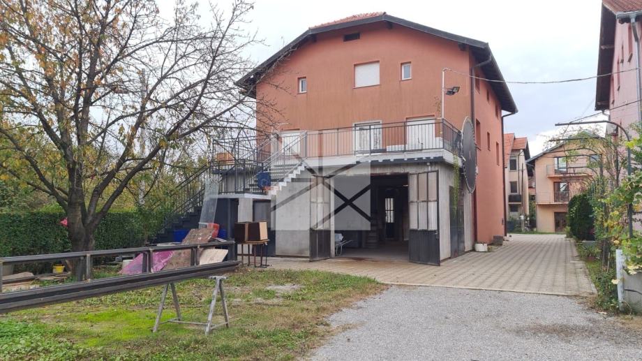 Poslovni prostor 135 m² | Trnava | Parking | Odlična prometna povezano — slika 1