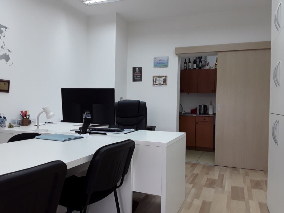Poslovni prostor: Donja Stubica, uredski, 25 m2 (iznajmljivanje)
