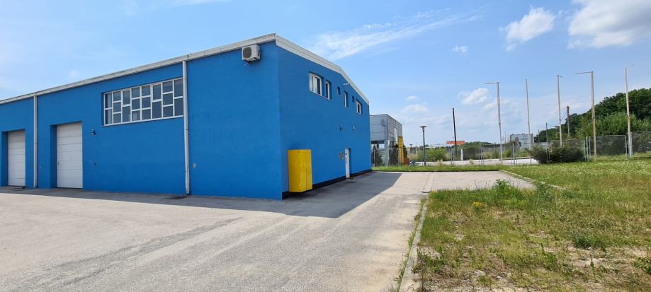 Poslovni prostor: Dugo Selo, skladišni/radiona, 400 m2 (iznajmljivanje)