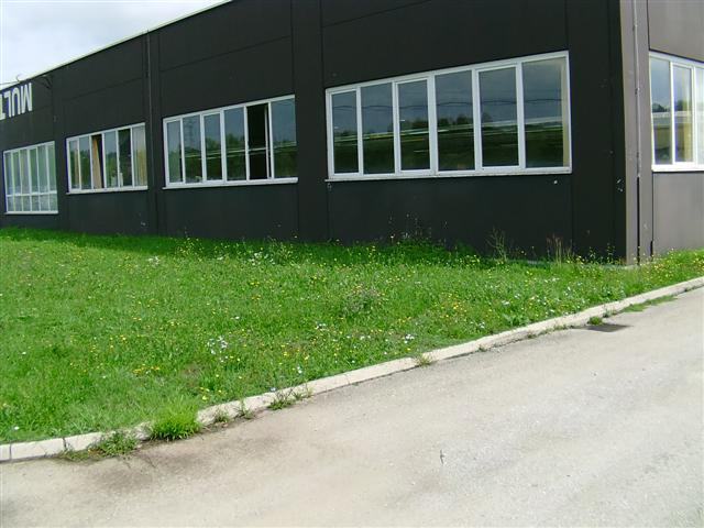 Poslovni prostor: Karlovac, skladišni/radiona, 1200 m2 (prodaja)