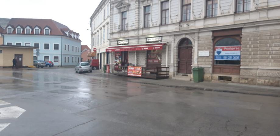 Poslovni prostor: Karlovac, ulični lokal, 100 m2 (prodaja)