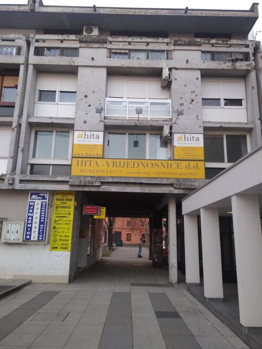 Oglasni prostor: Osijek, uslužna djelatnost, 56 m2 (iznajmljivanje)