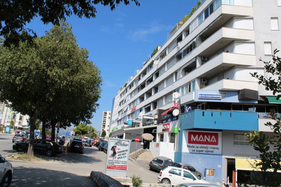 Poslovni prostor u Splitu, Zgrada Belvedere , 35 m2 *** (prodaja)