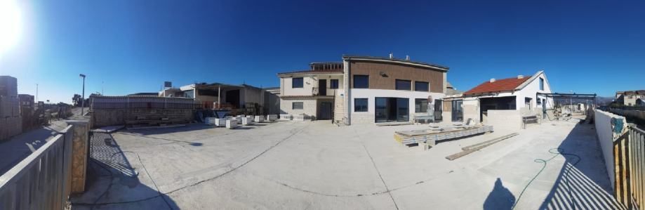 Poslovni prostor: Trogir, uslužna djelatnost, 1380 m2, prodaja (prodaja)